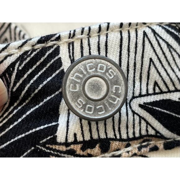 Chico's So Slimming Girlfriend Slim Leg Ankle Jean Tropical Animal/Leopard, 4 - Picture 6 of 15